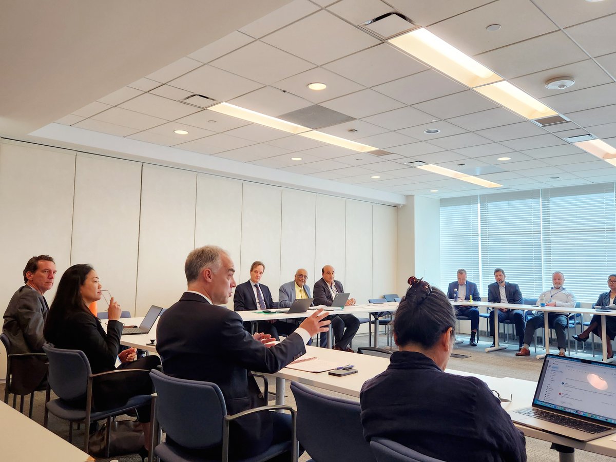 UNDevelopPolicy's tweet image. Our Development Policy Seminar today featured #UNCDP member Dr. Debapriya Bhattacharya and his research on the future of decent work by 2035 across the global South. #SDG8
Thanks to all who participated in person and online!
Learn more about his research: cpd.org.bd/life-after-lif…