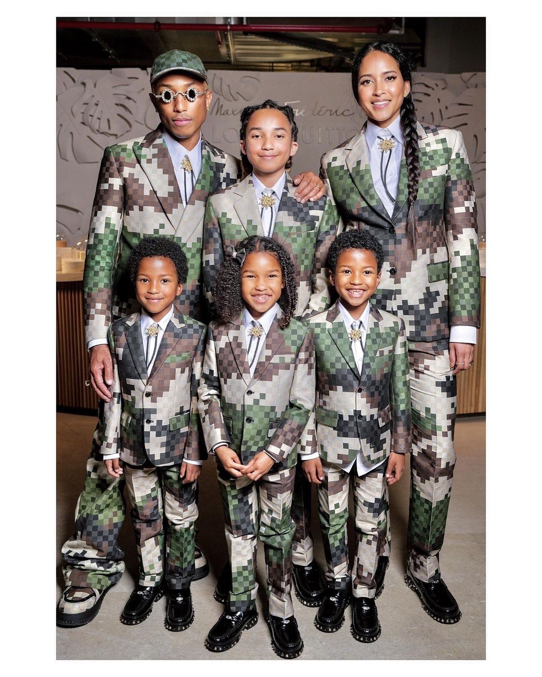 P. Williams World on X: The Williams family portrait by Stéphane Feugère  🥹👨‍👩‍👧‍👦 Did you know that Pharrell and Helen had triplets in 2017?   / X