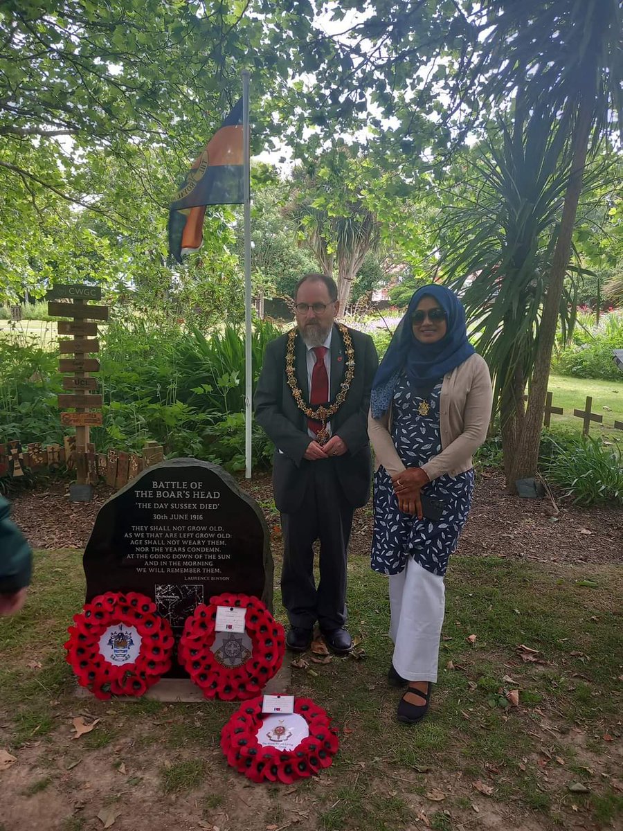 Marking the 107th anniversary of the Battle of Boars Head by laying a wreath on behalf of the people of Worthing.