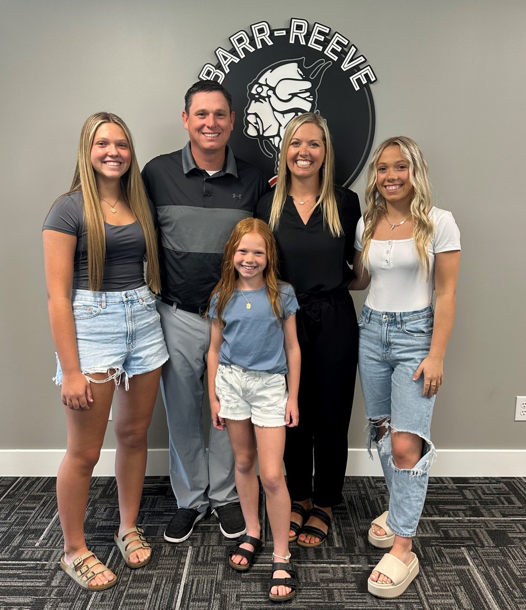 Congratulations to New BRCS Superintendent Mrs. Andrea Huff!!  Mrs. Huff was approved this afternoon as Barr-Reeve Schools' 8th Superintendent in its history since 1964.