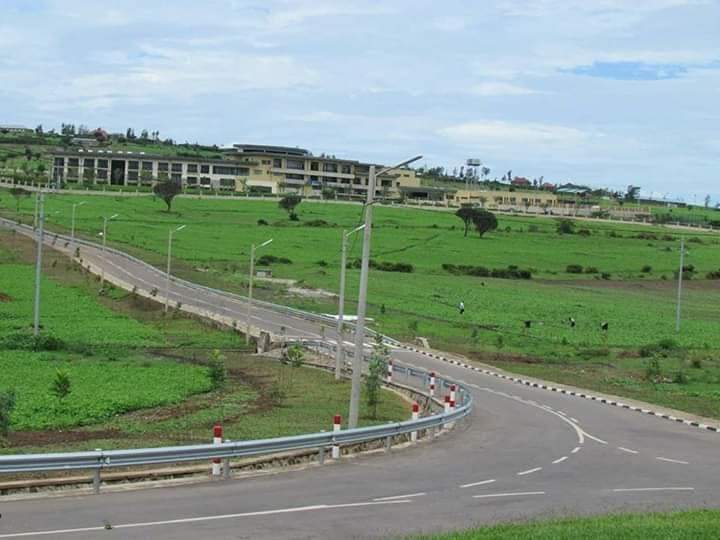 RwandaEast's tweet photo. Mu gihe Twizihiza isabukuru yo #Kwibohora29, turashimira ubuyobozi bw’Igihugu cyacu kuri gahunda n’ibikorwa bwagejeje ku baturage b’Intara y’Iburasirazuba muri iyi myaka 29 urugamba rwo kubohora Igihugu no guhagarika Jenoside yakorewe Abatutsi mu 1994 rurangiye.  
#Kwibohora29 https://t.co/Y0o92MMKM6
