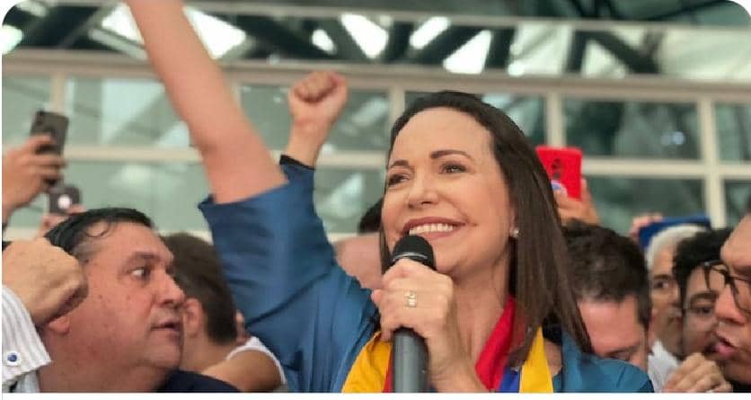 La inhabilitación de MCM por parte de la Contraloría,apéndice del régimen, demuestra una vez más el caracter antidemocrático y el pavor que le tienen a los liderazgos con fuerza de la oposición¡Sigamos adelante!Nuestra solidaridad con MCM¡Sigamos firmes y unidos!#TodosSomosUnidad
