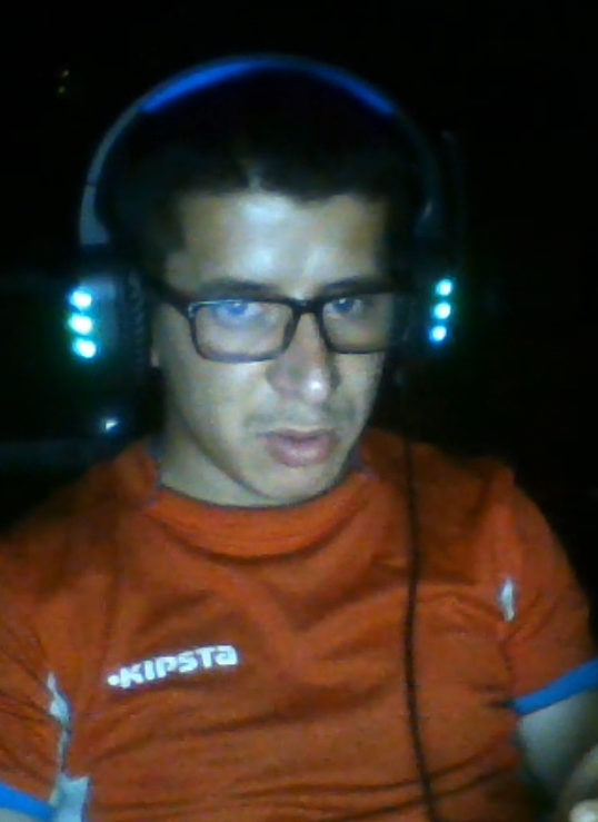 na @Just_Dinamixo brat mu e v ome