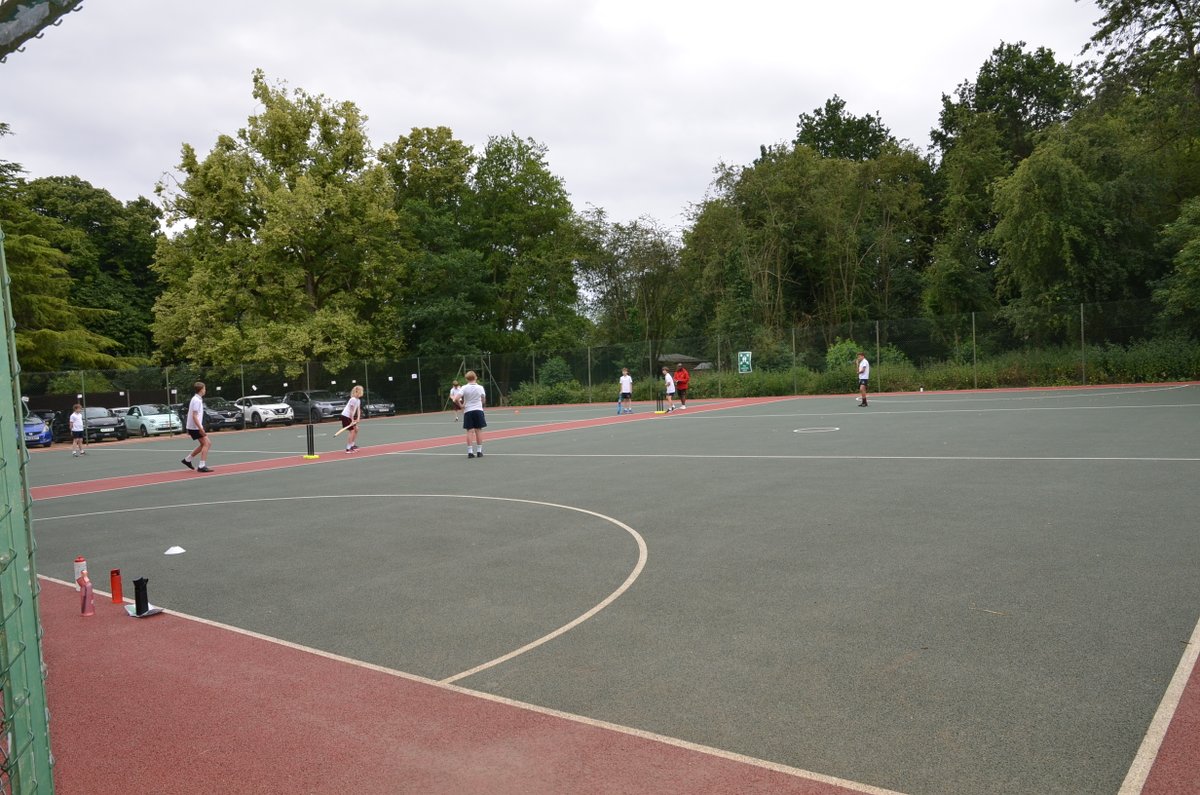 WestbrookHaySch's tweet photo. Today's House Cricket event was great, despite the sudden change in weather. Coats, fleeces, and umbrellas were out as the children played their hearts out.
#HouseCricket #CompetitionFever https://t.co/OT5FaayMqu