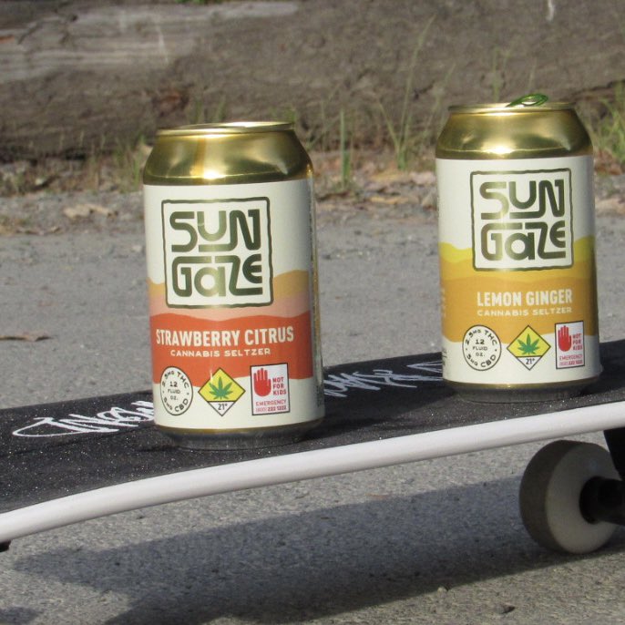 IslandHerb1's tweet photo. #sungaze #whidbey #skate https://t.co/o5PaHsvRTi