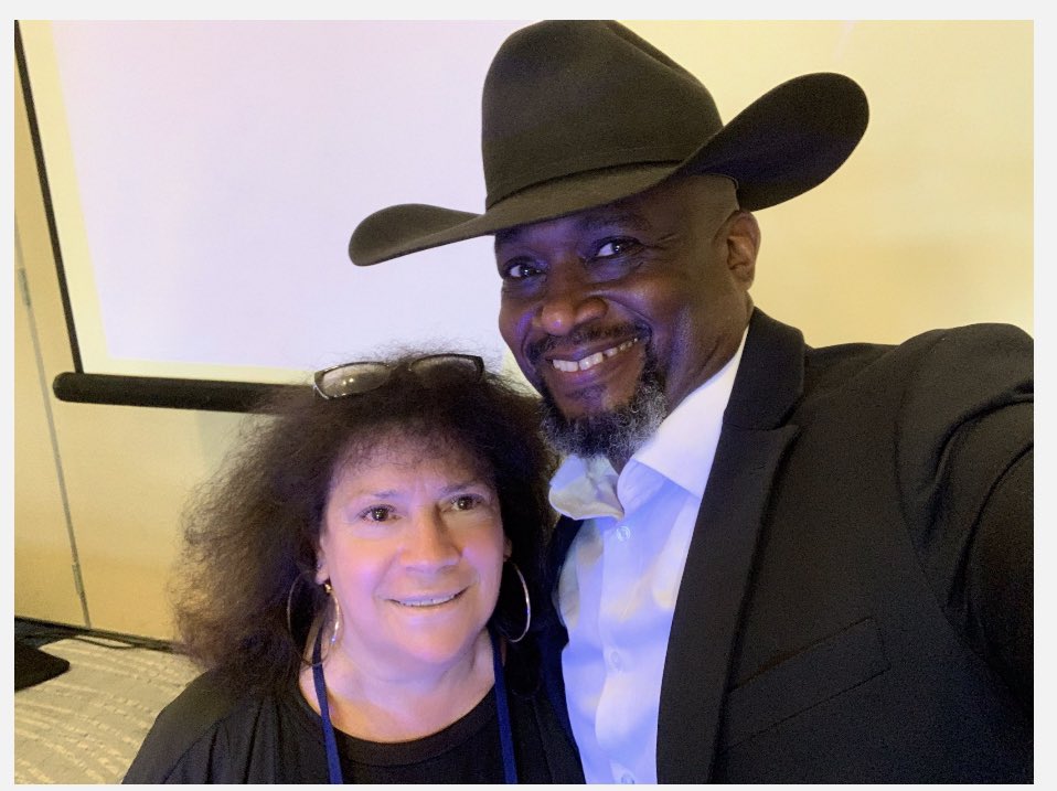 DrMariaP_Testa's tweet photo. So very honored to meet &amp; more importantly - LEARN from, a true champion of Equity “THE True Champion” 👉🏼Ken Williams @unfoldthesoul  @RCOE #HumanizeEducation 2023 Summit #RuthlessEquity
My soul is overflowing 🙏🏼 https://t.co/XOqcPXGF3B