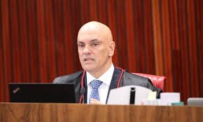 Craque do jogo: Alexandre de Moraes. Se empenhou para que não tivesse pedido de vista e presidiu de maneira exemplar o julgamento que resgata “a nossa fé na democracia”. 

Trecho de fala do Xandão: 

“O presidente da República, ao mentirosamente dizer que há fraudes nas eleições,