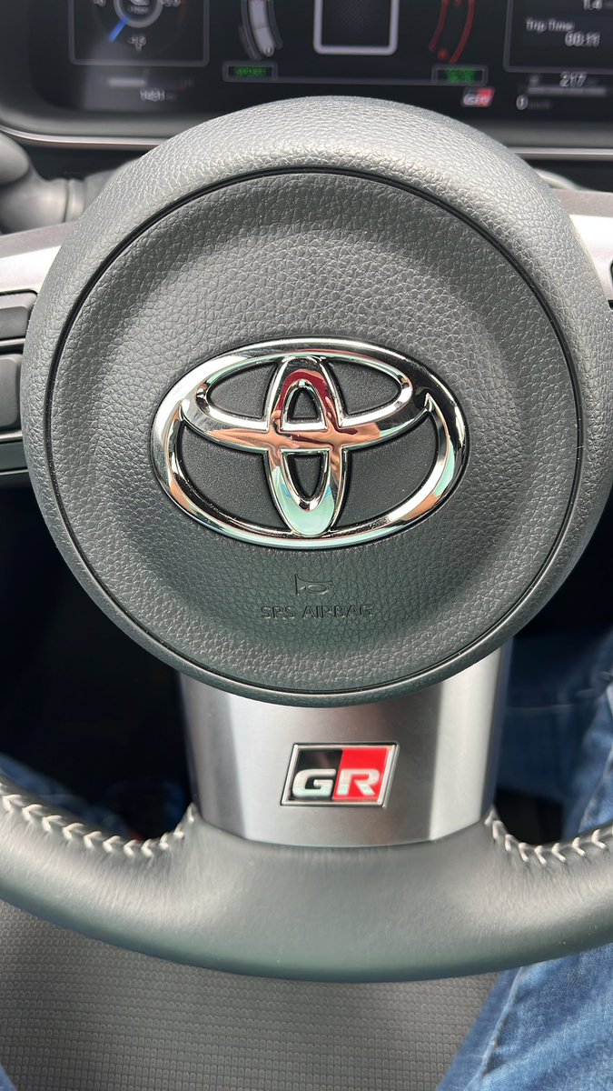 Toyota de PR de nuevo guillandose, GR Corolla para el weekend 🏁🥰