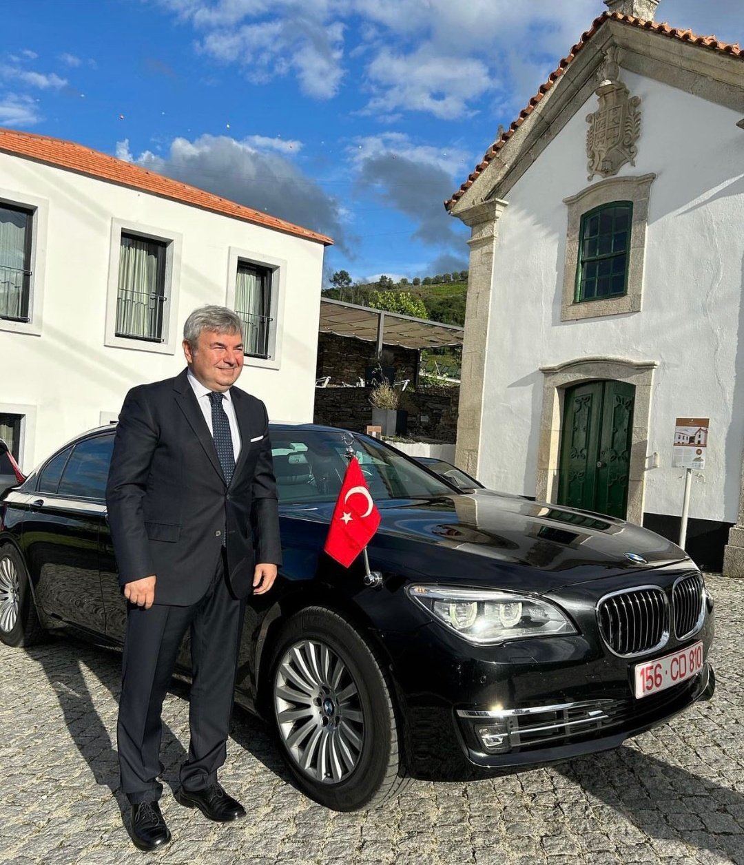 Büyükelçisi Murat Karagöz, Muğla’da yüzerken kalp krizi geçirerek