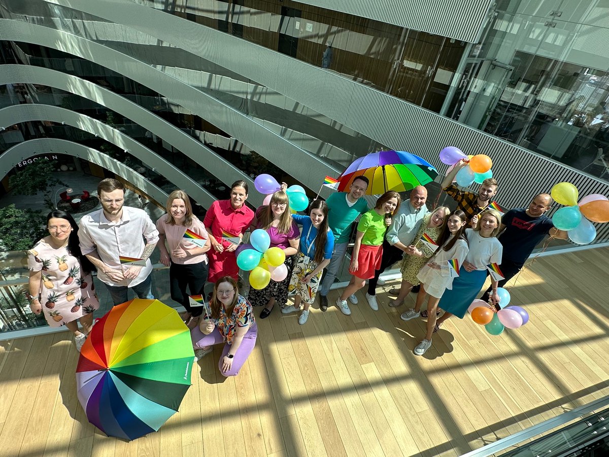 May we all continue to support and celebrate one another no matter who we are or who we love. #TeamGuidehouse is proud of our LGBTQIA+ community this month, and every month. Happy Pride!
guidehouse.com/careers/inclus…
#Pride #Pride2023 #PrideMonth2023