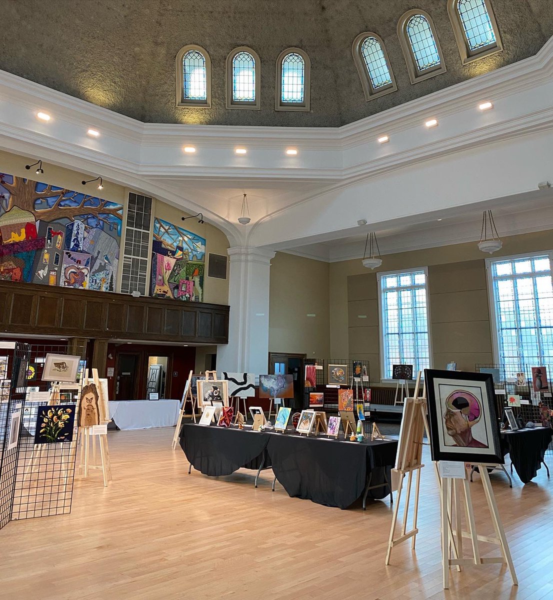 Drumroll please 🥁 We are so excited to share that this year’s Brain and Mental Health Art Show raised over $13,500 for @harmonyhousews 🏠 If you attended, shared your art, bid in the silent auction, bought raffle tickets, or helped spread the word — THANK YOU ❤️