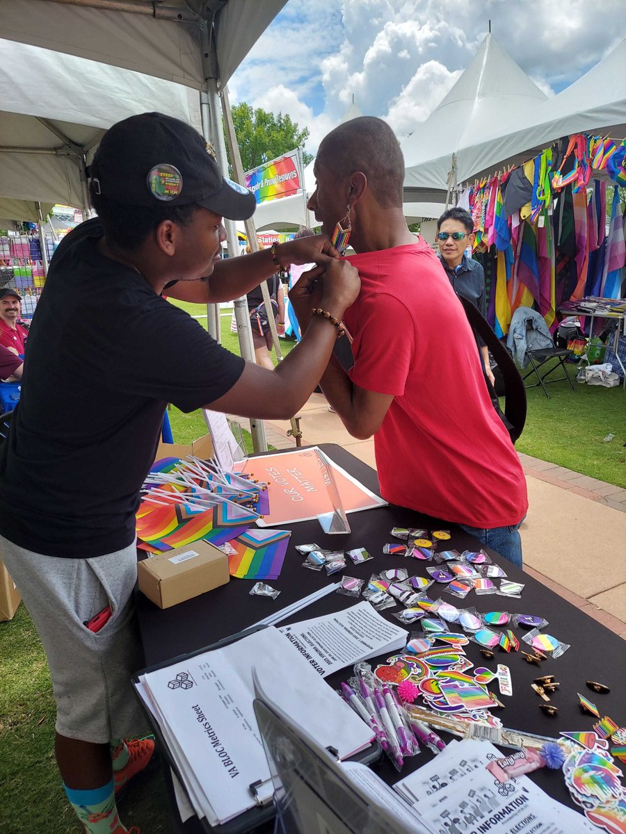 VABLOC_HR's tweet photo. Thanks to all who invited us out this June to share important voting & advocacy info at events & workshops! We shared vital resources & helped #BuildHealthierCommunities. Message us to volunteer or invite us to your next event/business! #pridefest #CenturaCollege #Juneteenth https://t.co/pYFY2GDnAX