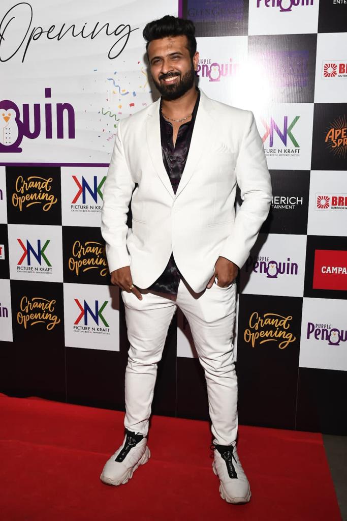 PiictureNKraft's tweet photo. Star studded Grand launch of Lounges &amp; Bars Purple Penguin

#purplepenguin #launch #lounge #bar #nightlife #sanjaychawla https://t.co/pjzMvLclIL