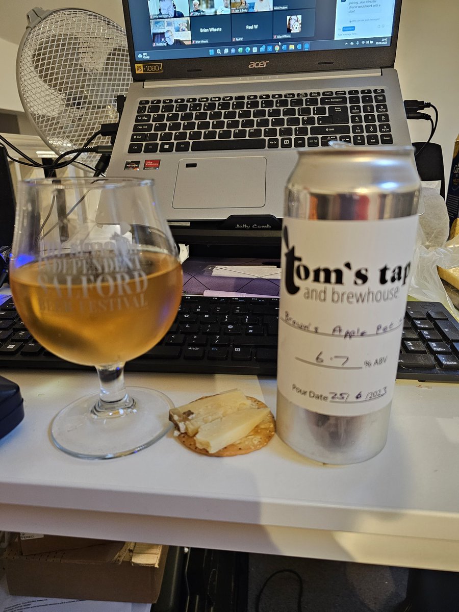 salfordbeerfest's tweet photo. Stunning Salers cheese matched with @RossCider Brown's Apple Pet Nat cider. Perfect match.
@tomstapandbrew #CheeseNight #GawdBlessStatins https://t.co/eUJOOdwdve