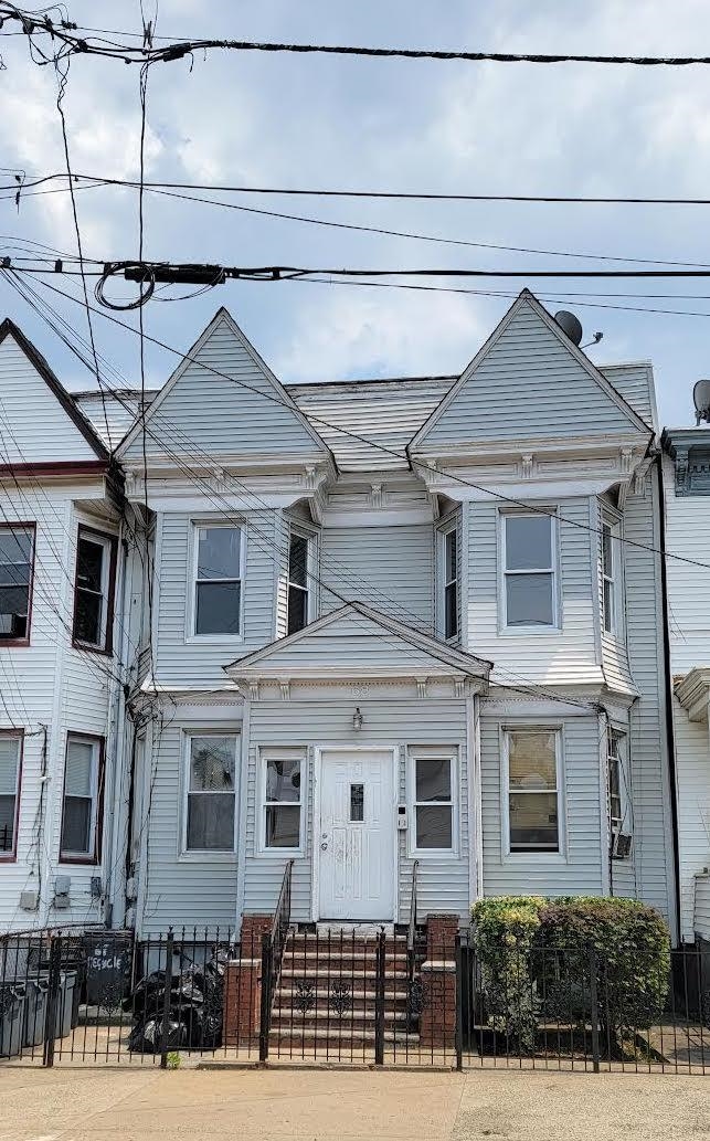 KennethWoolle12's tweet image. Finally - open the door to a place you and your family will love to call home. #newhome #homesforsale  cpix.me/l/172758466