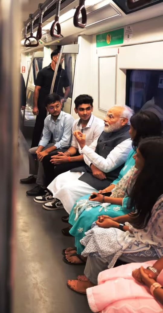 IKanishkaGujjar's tweet photo. #PMModiInDU 🙏 https://t.co/eJoQgwmTWX