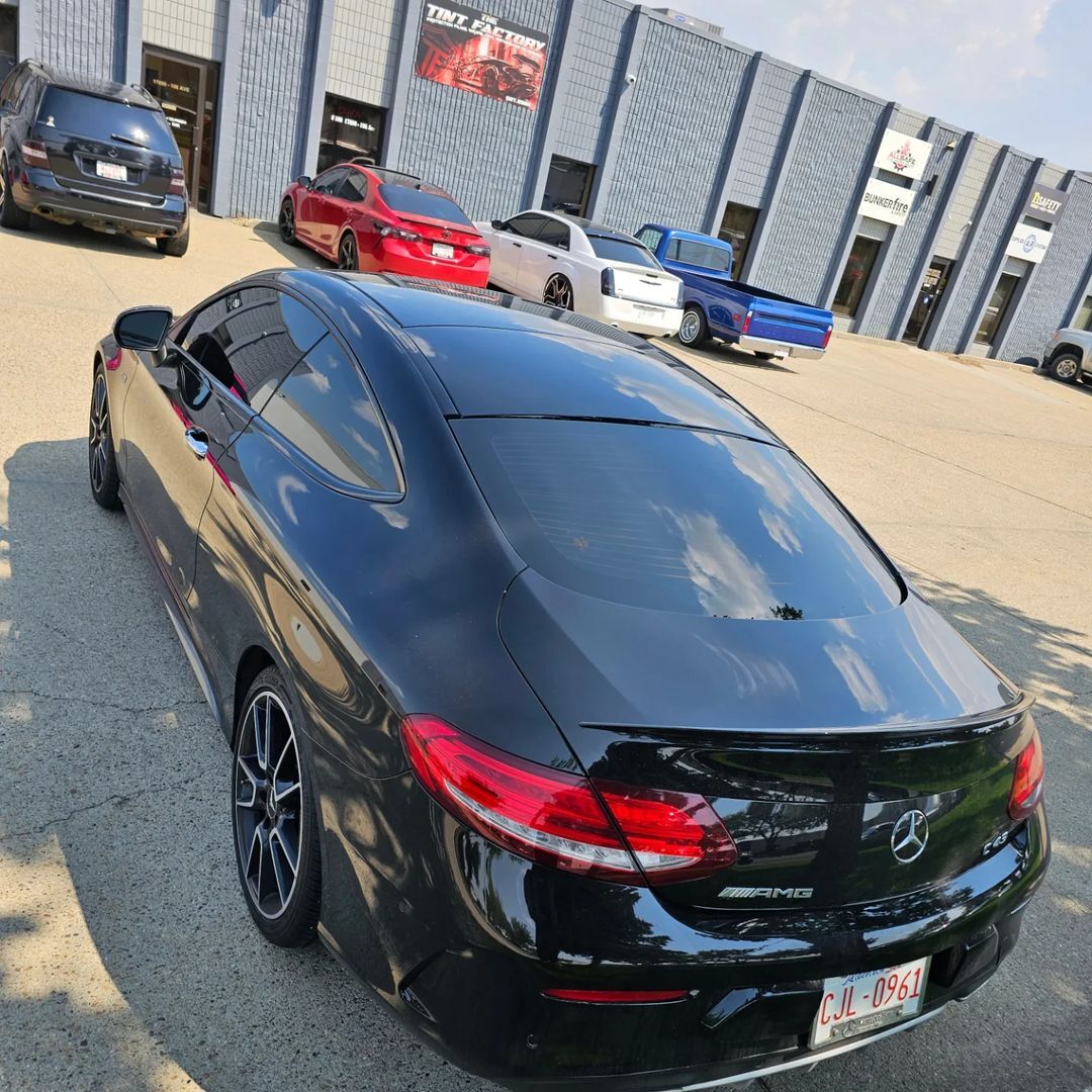 C43 AMG received the hater blocker package.
All windows were done with 5% tint and the full windsheild done at 45% 😎

#windowtint #tintedwindows #suntekfilms #carbon #tint #heatrejection #uvprotection #privacy #security #haterblockers