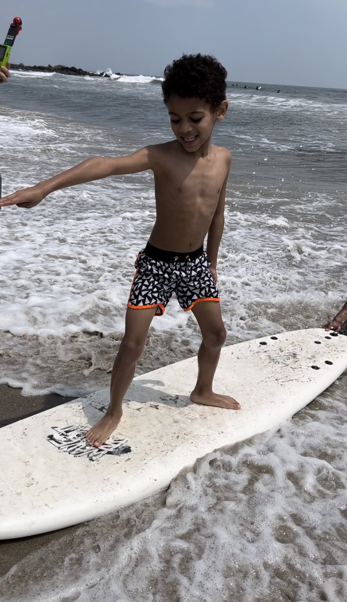 PanicMe's tweet photo. Yesterday was magical, my 3rd time surfing and dolphins were swimming by us while waiting for the waves https://t.co/Jg8B7eSquQ