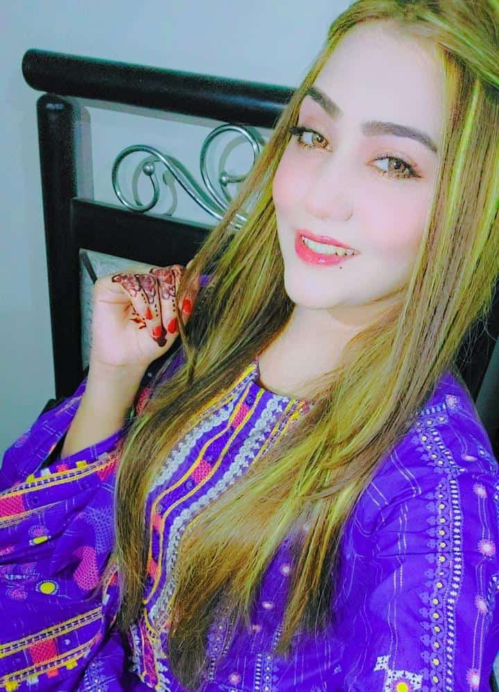 FaizakanwalQur2's tweet photo. Eid Mubarak 💙 https://t.co/WZGszCrGtC