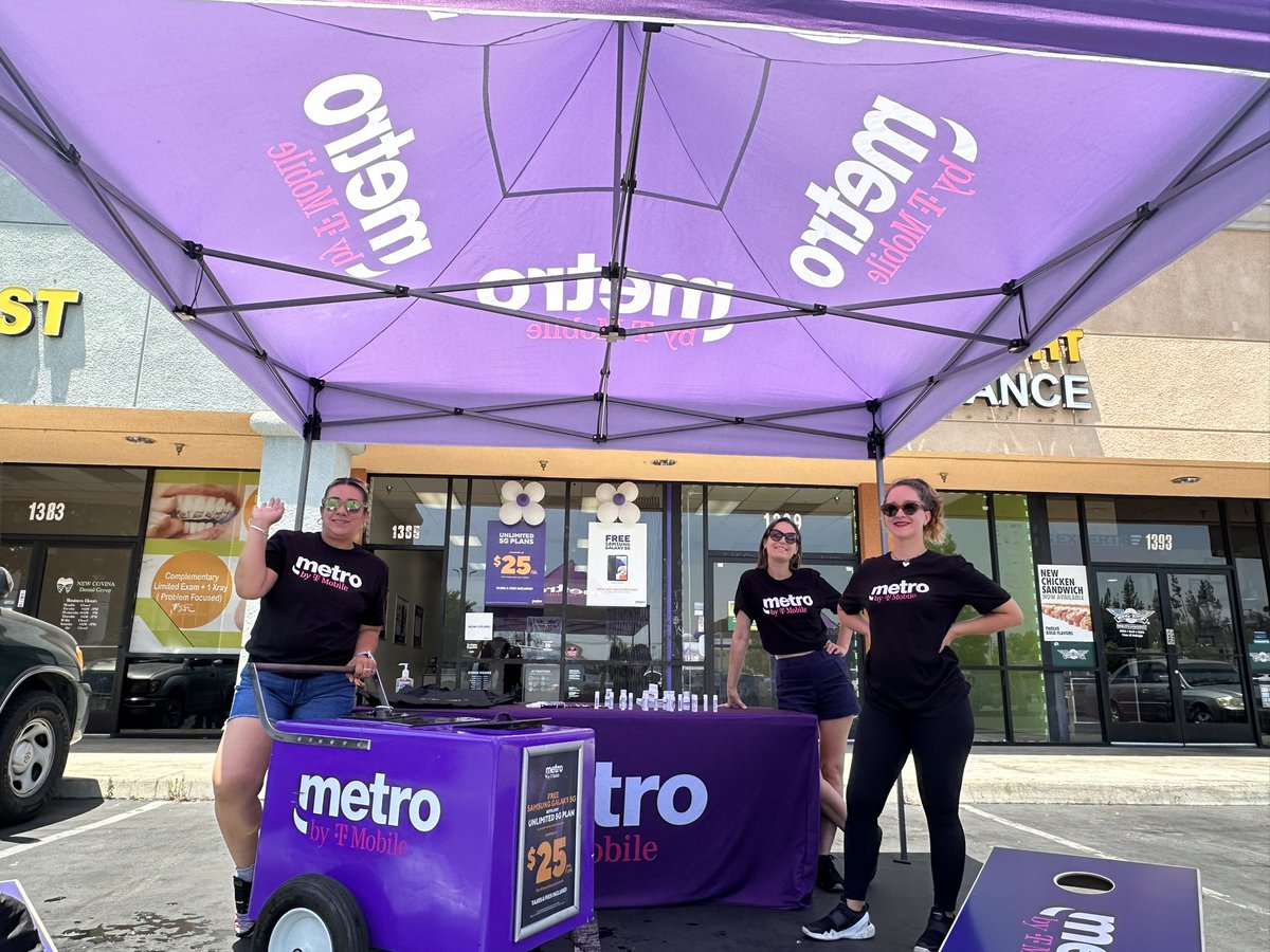 Vanessa Gonzalez (@srtabing) on Twitter photo TGIF π Come visit <a href="/MetroByTMobile/">Metro by T-Mobile</a> 1385 N Citrus Ave Covina & get the weekend started with a chance to grab some goodies & hear about our great offers! ποΈ #GROWLA <a href="/ErikSodik/">Erik Sodik</a> <a href="/DawnClarkDC/">Dawn DC Clark</a> <a href="/iamPaulCLee/">Paul Lee</a> <a href="/TonyThaiSoCal/">Tony Thai</a> <a href="/eddienavarrete/">πππππ πππππππππ</a> <a href="/StacieLlaurado/">Stacie Llaurado</a> <a href="/thayesnet/">Terry Hayes</a> <a href="/Sentowski8/">MJS</a> TGIF π Come visit <a href="/MetroByTMobile/">Metro by T-Mobile</a> 1385 N Citrus Ave Covina & get the weekend started with a chance to grab some goodies & hear about our great offers! ποΈ #GROWLA <a href="/ErikSodik/">Erik Sodik</a> <a href="/DawnClarkDC/">Dawn DC Clark</a> <a href="/iamPaulCLee/">Paul Lee</a> <a href="/TonyThaiSoCal/">Tony Thai</a> <a href="/eddienavarrete/">πππππ πππππππππ</a> <a href="/StacieLlaurado/">Stacie Llaurado</a> <a href="/thayesnet/">Terry Hayes</a> <a href="/Sentowski8/">MJS</a>