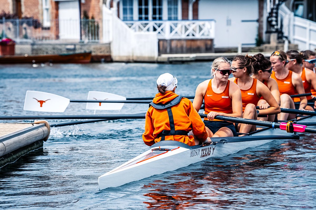 RACE START UPDATE 🤘 

Saturday, July 1 - 
⏰ Remenham Challenge: 11:30 a.m. CT (5:30 p.m. BST)
🆚 Leander Club 'A'
📲💻 hookem.at/hrr23 
📷 #AWorthyPhoto

#HookEm #HereComesTexas #HRR23