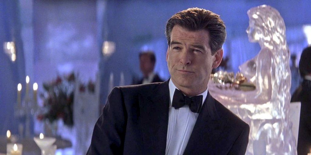 MrMiller007_'s tweet image. Pierce Brosnan was a 90's icon as James Bond ⚪️⚪️🔴