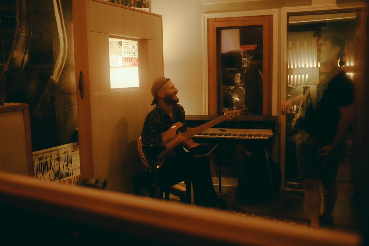 justgnar's tweet photo. @bluehourband at @Oranjudio album tracking https://t.co/SbkJ4jyQh4