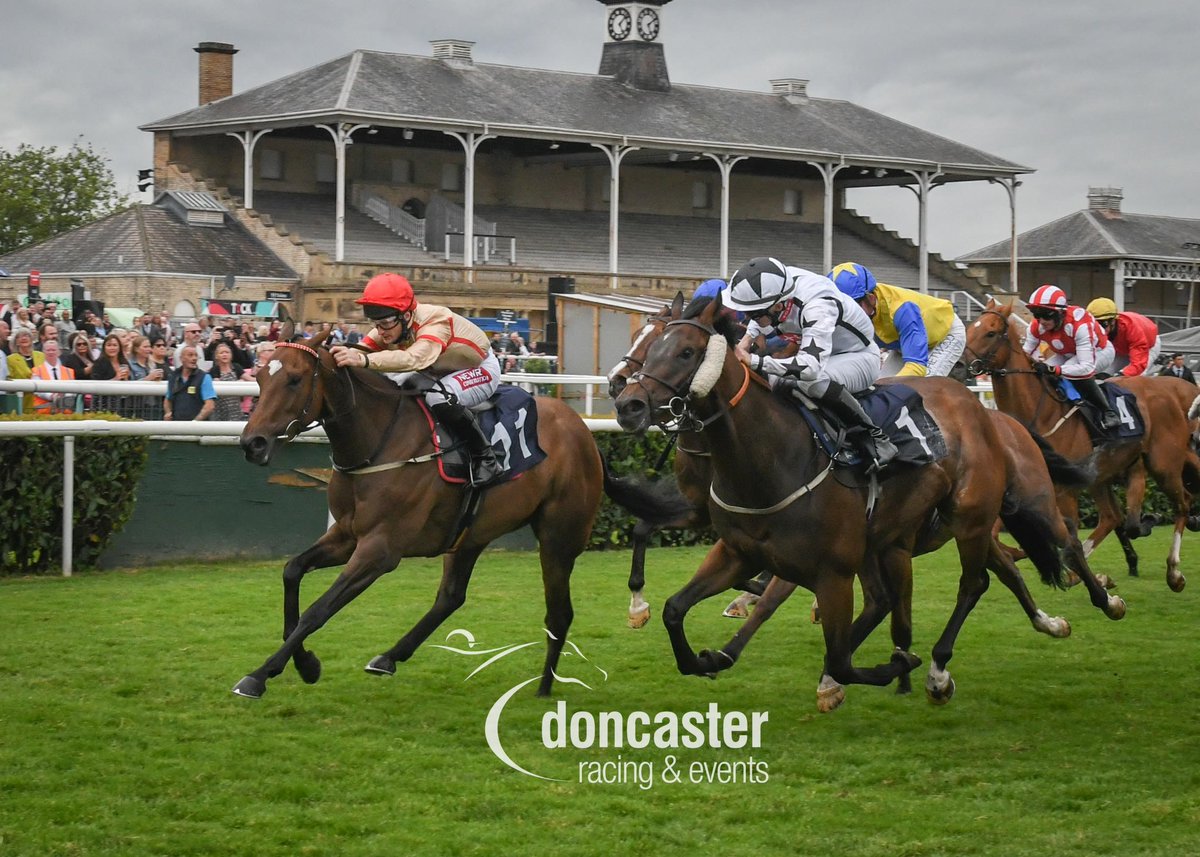 DoncasterRaces's tweet photo. RACE 7 RESULT – WeAreRacing Handicap
🥇 Rwenearlytheredad
Jockey: @weeto_10
Trainer: @declan_carroll
📷: @nigekirby
#DoncasterRaces | #LARUB40 https://t.co/MonDSBUSdQ