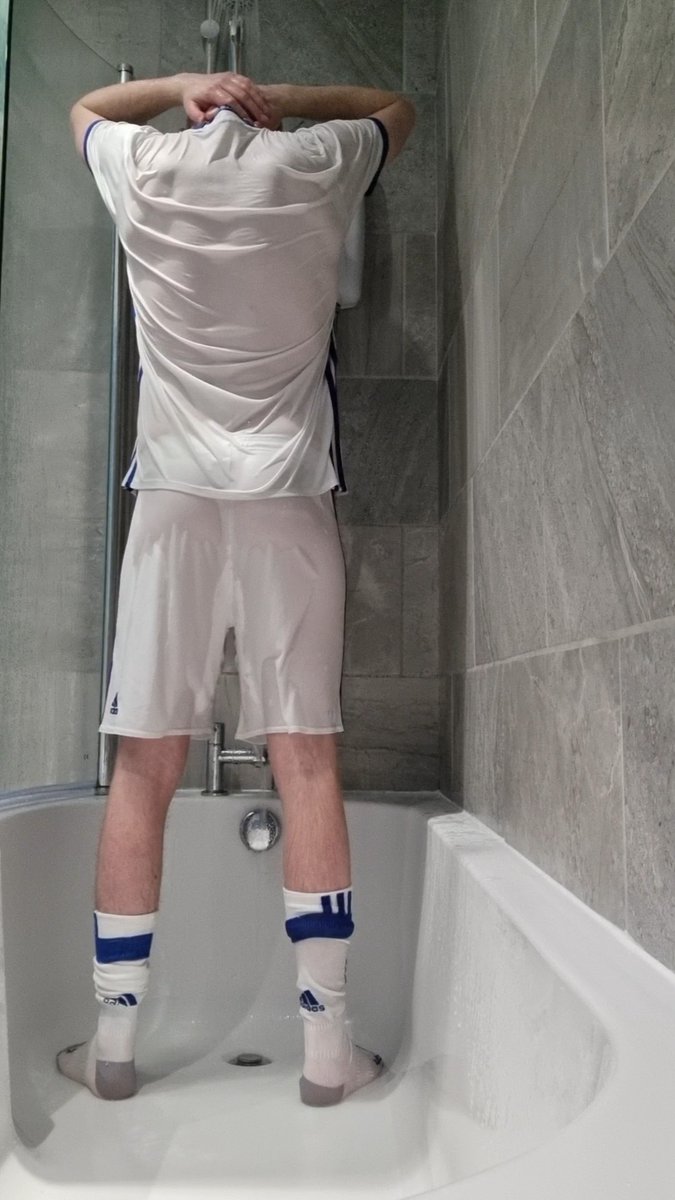 Thank Fuck It's Friday!!! 

#wetkit #washawaytheweek #gay #gayuk #scally #chav #footykit