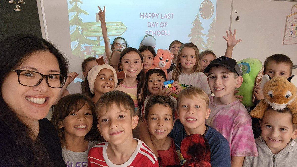 MFontanillaVan's tweet photo. This wonderful group of kids has a special place in my heart 🥰Thank you for a great year back from mat leave!🙏❤️Happy last day of school to all @StBrigidHCDSB students and families! Wishing you a happy, safe and blessed summer!☀️ https://t.co/nFvGRbJocl