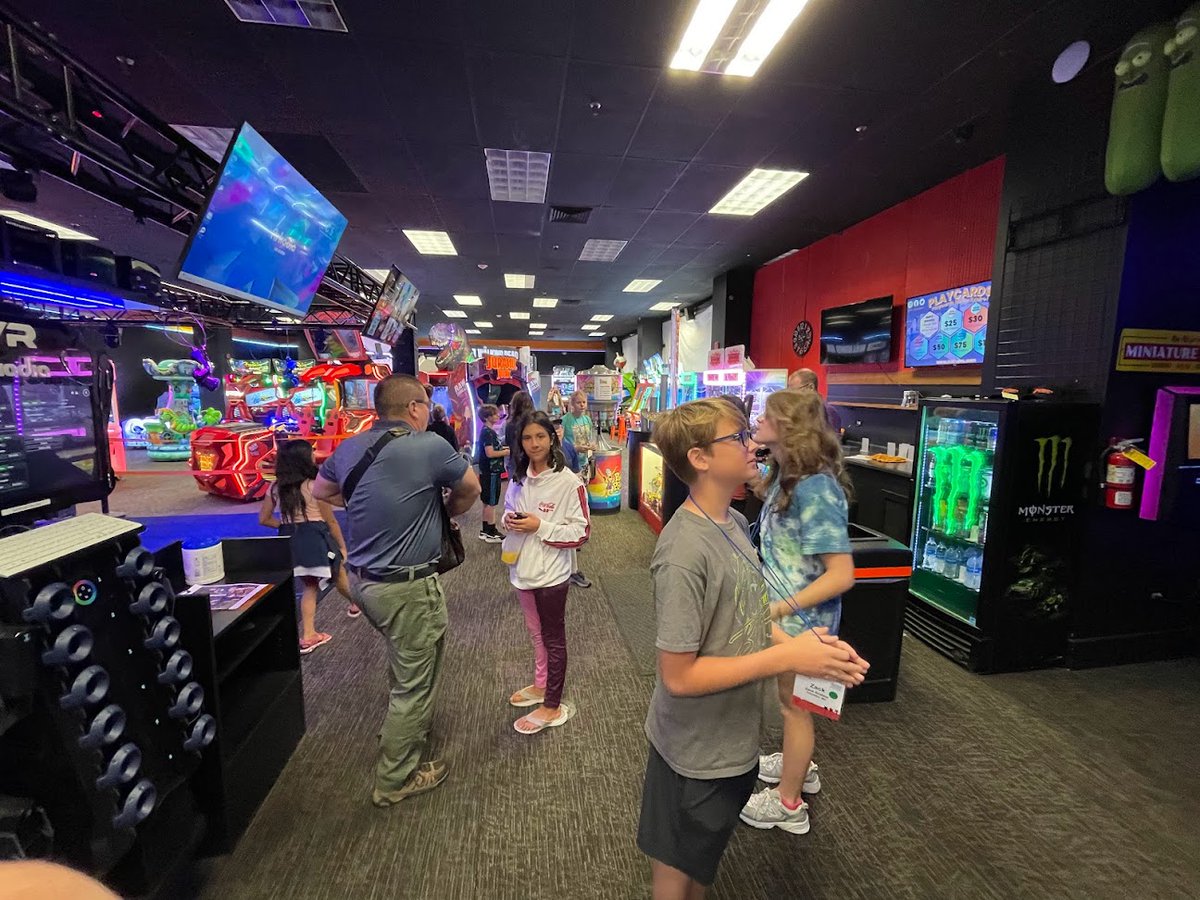 APFEDorg's tweet photo. Everyone is having fun at our EOS Connection teen program in Denver! #EOSConnection https://t.co/dop3l73DSV