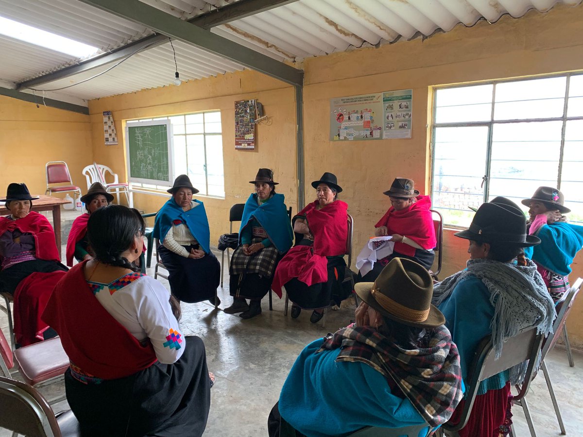 fecd_ec's tweet photo. 🌱En el proyecto de fortalecimiento económico en Chimborazo, #FECD y la Corporación de mujeres indígenas y campesinas de Guamote #COMIG se unen. Trabajamos con asociaciones promoviendo la gestión humana y organizacional.

¡Juntos superamos obstáculos y empoderamos comunidades! 💚 https://t.co/mE00QszOpu