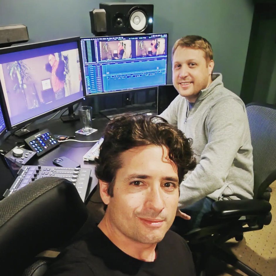 MediaComposer's tweet photo. 🎬 Editing room stories
📷 https://t.co/lBfhrqcnY7
▶️ https://t.co/f1sv8KvY1z
#mediacomposer #movieedits #movieediting #avid #darkcomedy #horrorfilm https://t.co/1XdD8EhAHX