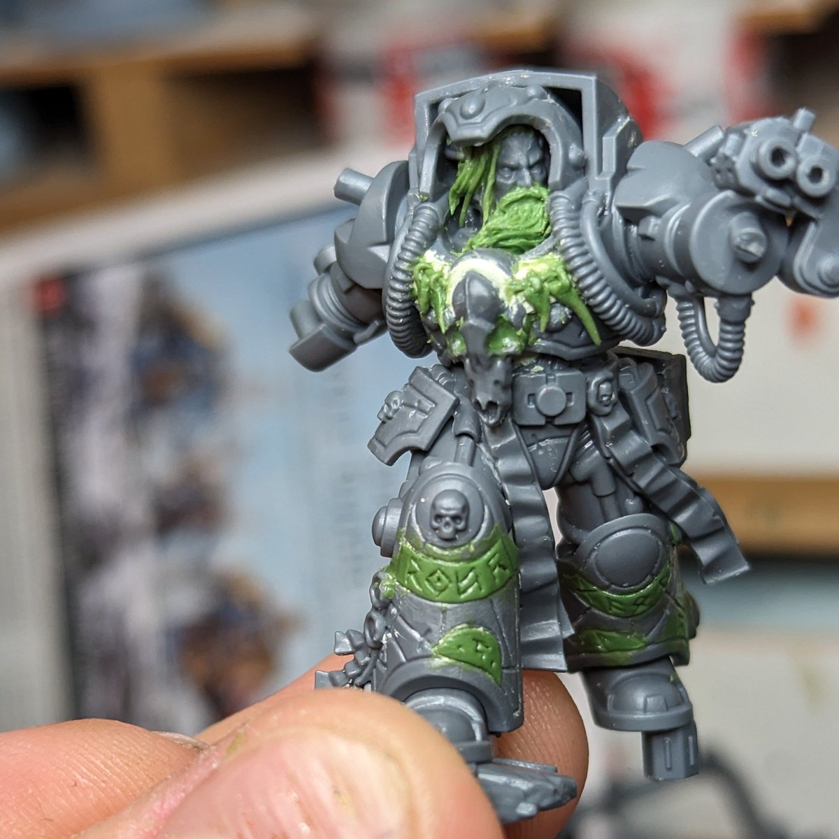 Making a start..bits I'm really happy with. Bits I am not. Some bits were an absolute catastrophe... But I'm happy with the start.
#warmongers #WarhammerCommunity