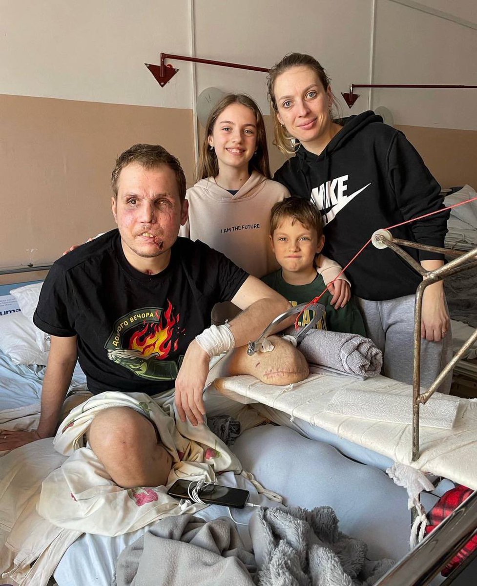 rshereme's tweet photo. 78% of Ukrainians have relatives or friends who were wounded or died because of russian invasion. This pain will remain with us through our entire lives. But we, Ukrainians, have no choice. We are defending our freedom and paying a huge price for it. It is a matter of survival. https://t.co/ZmBvvLGYDS