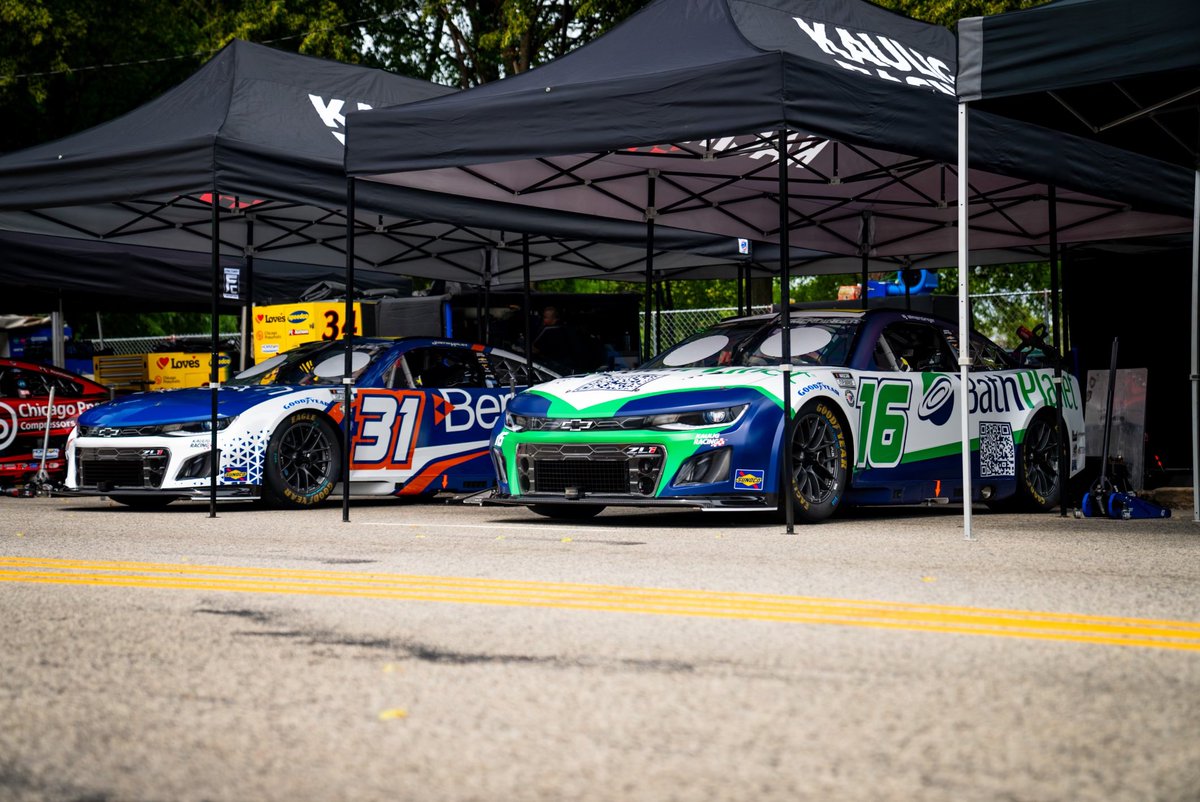 KauligRacing's tweet photo. We're just a few minutes away from the Cup "garage" opening here in the streets of Chicago! #NASCARChicago https://t.co/P8gJTz9ZNg