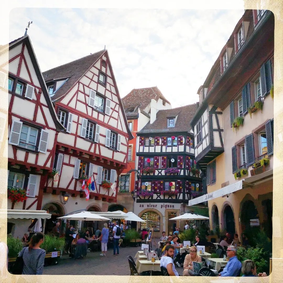 avecesveoviajes's tweet photo. | Alsacia: 1000 Paisajes de vino y pueblos de cuento |
#Colmar #visitcolmar #Alsace
https://t.co/t5lVJbzWxp https://t.co/QUYx3cWKuT