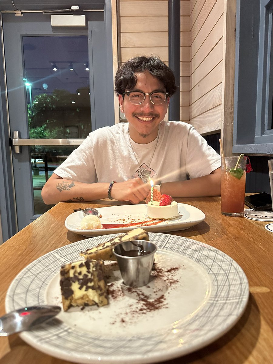 day_star6's tweet photo. literal man of my dreams what the FUCKK https://t.co/IvBtJ8Rwqo