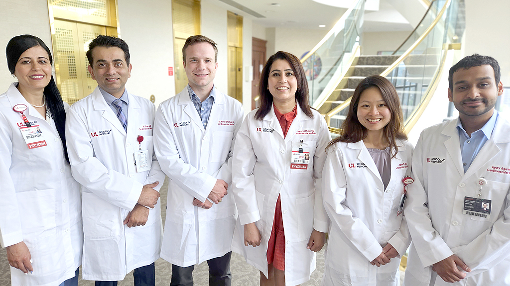 UofLCardiology's tweet photo. Congratulations to Our New General and Interventional Cardiology Fellows. Welcome to the @UofLCardiology!  @orientationUL @uoflmedschool @UofLMedicine @UofL #cardiology #orientation #GoCards #cardinalfamily #cardiofellows https://t.co/SsgJrlbpN8