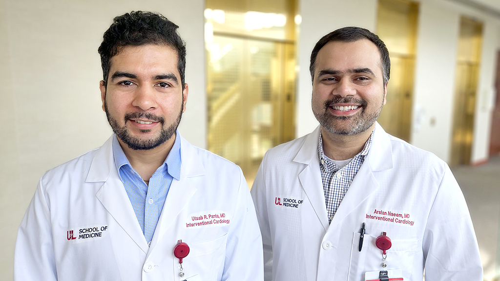 UofLCardiology's tweet photo. Congratulations to Our New General and Interventional Cardiology Fellows. Welcome to the @UofLCardiology!  @orientationUL @uoflmedschool @UofLMedicine @UofL #cardiology #orientation #GoCards #cardinalfamily #cardiofellows https://t.co/SsgJrlbpN8