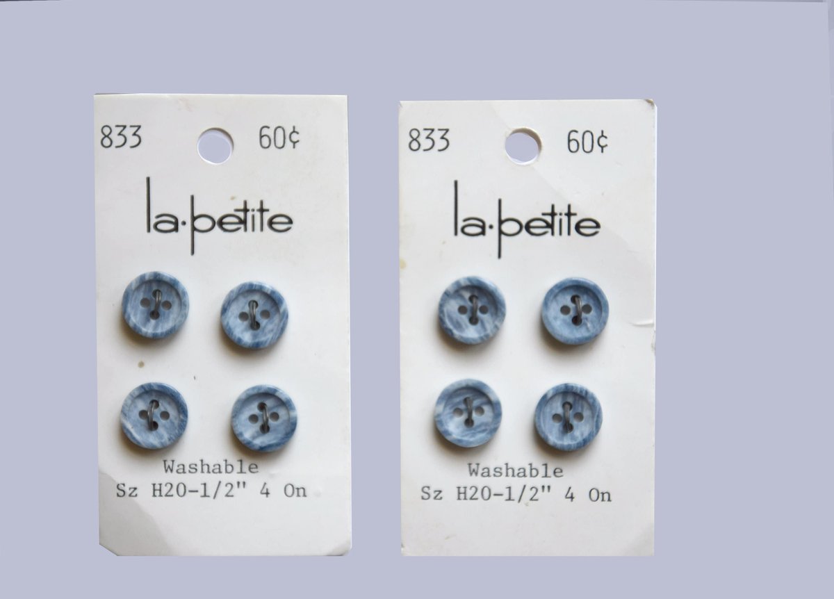 MnVintage's tweet image. Vintage LaPetite Blue Mottled Buttons  $6
etsy.me/3XvrBvq #bluebuttons #scrapbookingsupply #sewingbuttons #lotofbuttons #vintagebuttonslot #cardmaking #vintagesewingnotions #sewingsupplies #plasticbuttons #vintagebuttons #fashionbuttons #bohobuttons #etsyshop