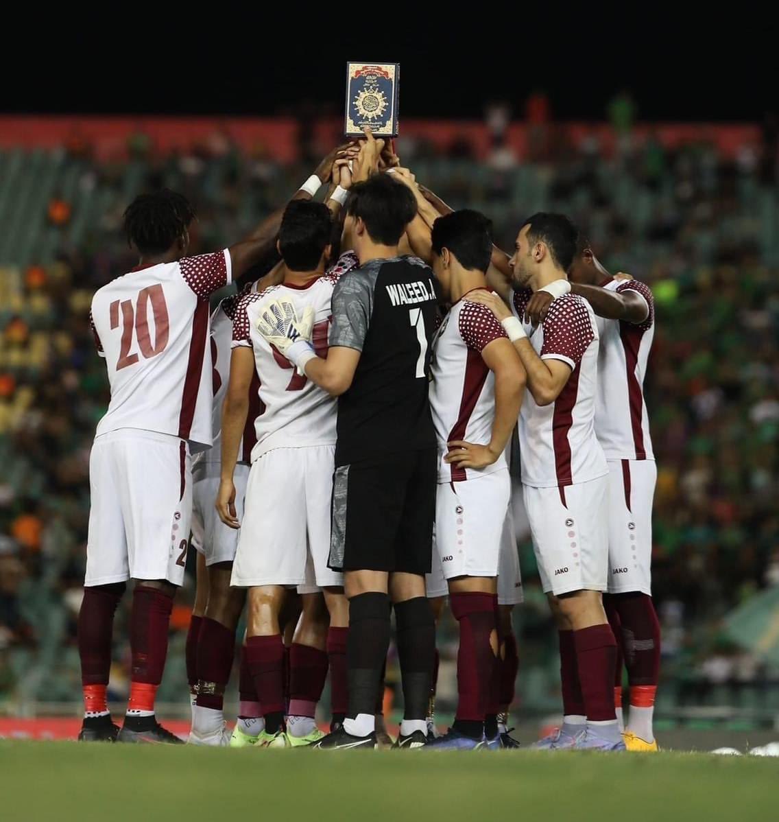 📸| صورة اليوم من الدوري العراقي الممتاز 🇮🇶.. لاعبو نادي القاسم يحملون المصحف الشريف في مباراة الشرطة والقاسم رداً على حملات الاساءة لكتاب الله

 #نعم_نعم_للقران
