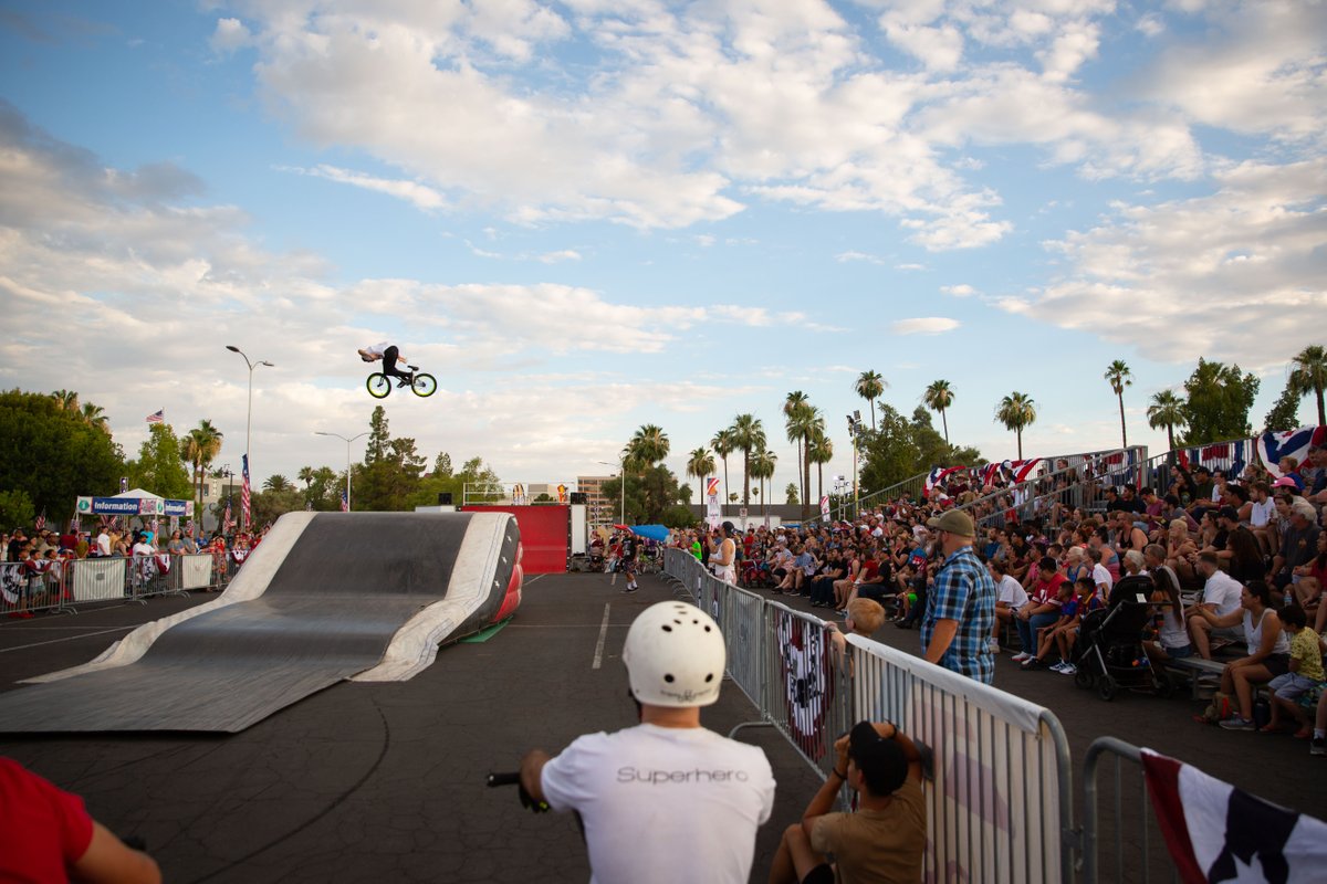 CITYOFMESA's tweet photo. We’re just a few days away from Arizona’s coolest independence day event — see you on the 4th at the Mesa Convention Center from 6–10 p.m.! Find a full list of entertainment, parking info and FAQ here: https://t.co/eGTjo77Czq #ArizonaCelebrationOfFreedom #ACOF https://t.co/AHGJJkj8Y9