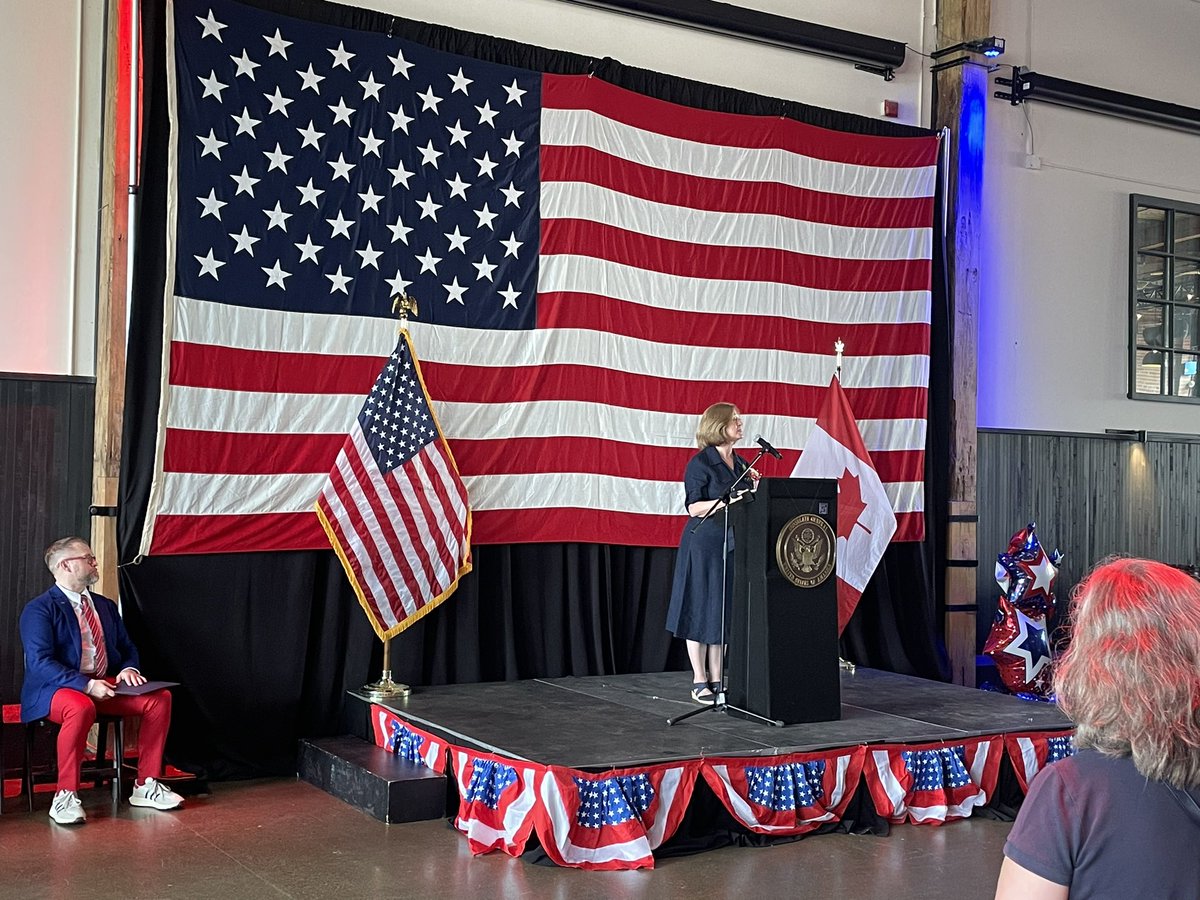 badarshamim's tweet photo. A very Happy Independence Day to our friends south of the 49th parallel and to Americans living in Canada @usconstoronto #July4toronto https://t.co/UgdAAO1su1
