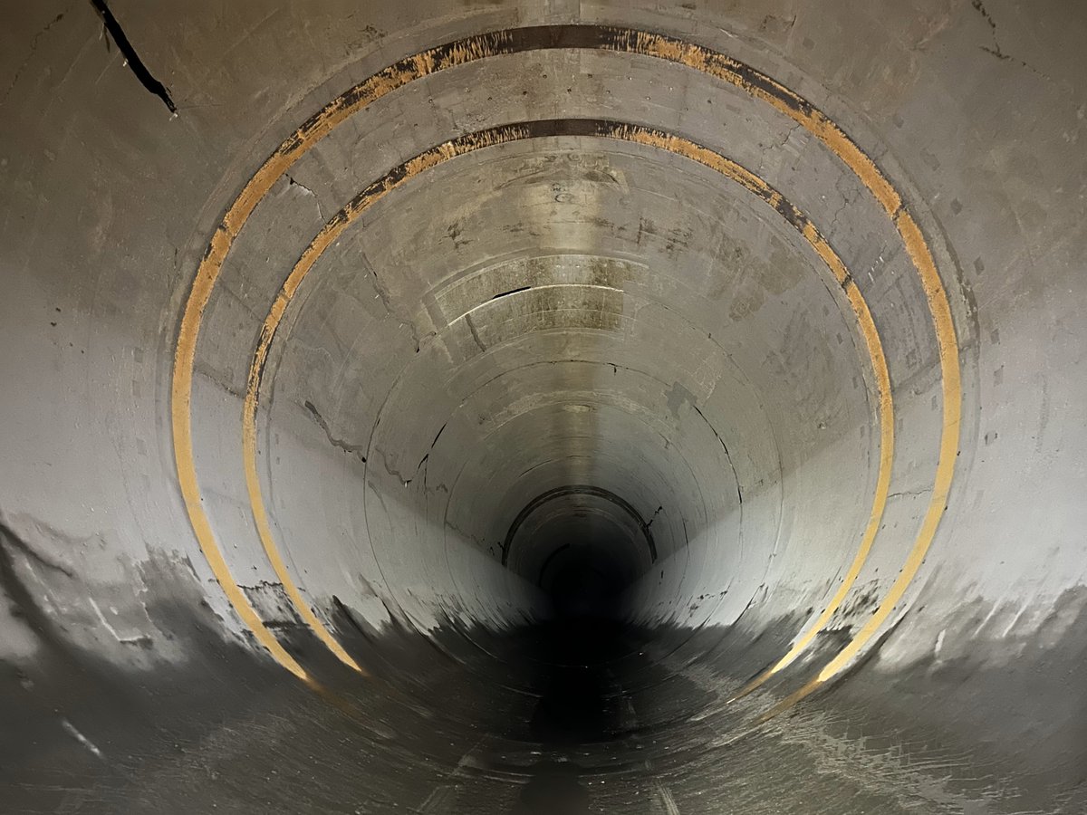 Four large rings are being installed inside one of #SiteC's diversion tunnels. This is an important step to prepare for reservoir filling as early as this fall.

Learn more in our construction bulletin: ow.ly/fXRl50P1PEg
