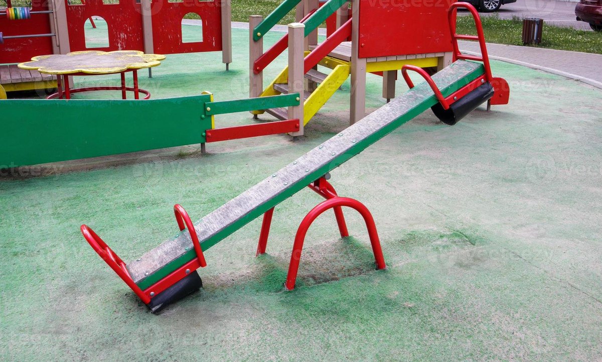 Sem mudança na taxa de fecundidade, população pode começar a cair em 2035 no Brasil. 

Essa é a análise do demógrafo <a href="/FuscoWilson/">Wilson Fusco</a>, professor do <a href="/ppgdem/">Demografia UFRN</a> (UFRN) e diretor de Pesquisas Sociais da <a href="/FundajOficial/">Fundação Joaquim Nabuco</a>, sobre o Censo Demográfico 2022, recém divulgado pelo <a href="/ibgecomunica/">IBGE</a>. +