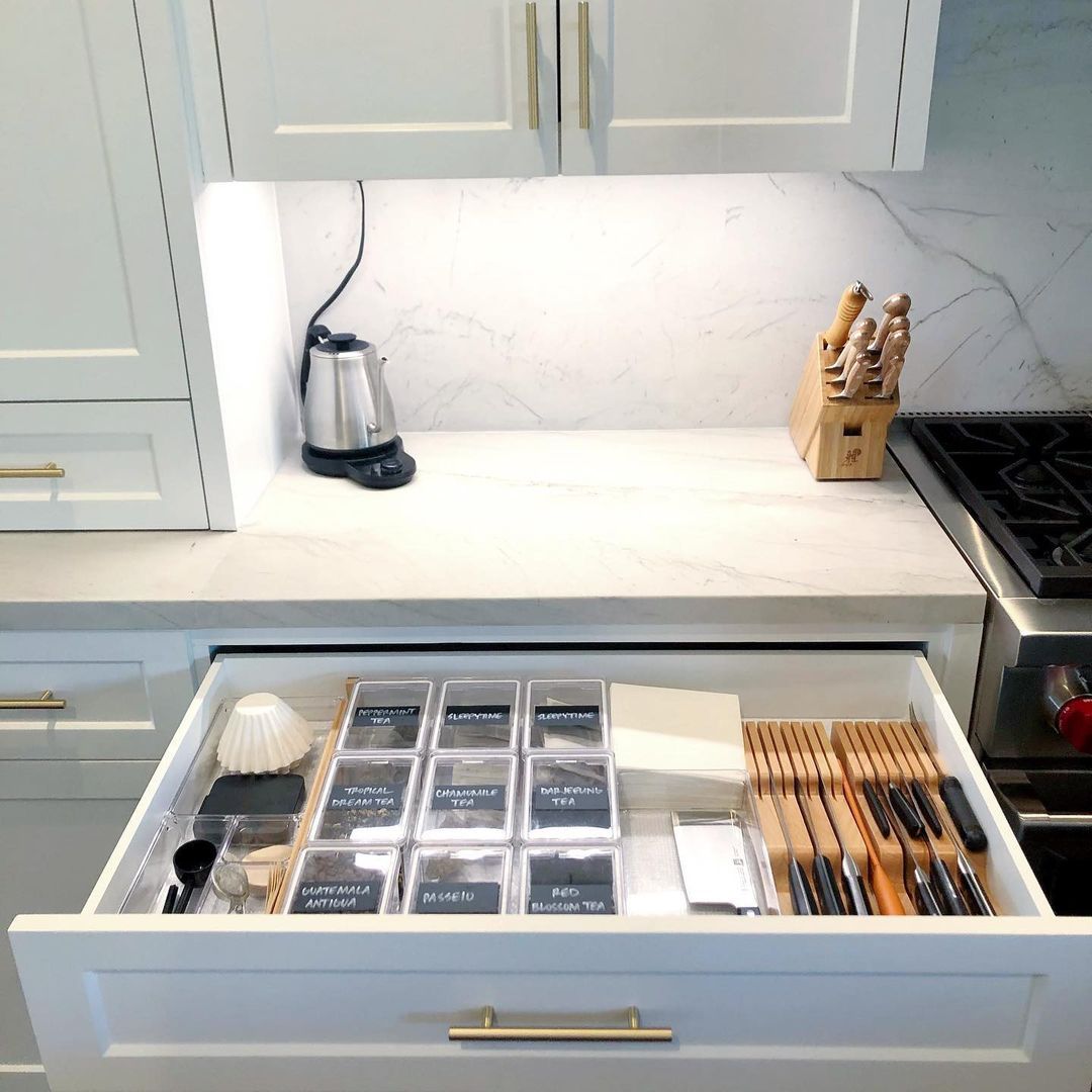 Here are a few tips on organizing your kitchen cabinets:

- Empty and declutter
- Categorize items
- Use cabinet organizers
- Arrange by frequency of use
- Label containers and shelves

#kitchencabinets #kitchencabinetdesign #organizingkitchencabinets #kitchenorganizer #kitchen