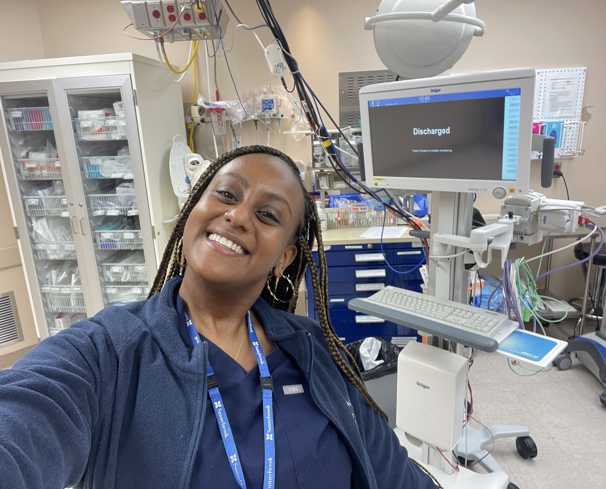 Betty (she/her) (@byibrehumd) on Twitter photo Last day of PGY3 and in Canada ✅! Excited to be spending the upcoming year as <a href="/MSKCancerCenter/">Memorial Sloan Kettering Cancer Center</a>’s inaugural Stern Fellow in Global Oncology Research!
Looking forward to spending a few months in NYC before 9 months in Nigeria <a href="/OAUniversity/">Obafemi Awolowo University</a> <a href="/drpeterkingham/">Peter Kingham</a> <a href="/ArgoResearch/">ARGO Research</a> Last day of PGY3 and in Canada ✅! Excited to be spending the upcoming year as <a href="/MSKCancerCenter/">Memorial Sloan Kettering Cancer Center</a>’s inaugural Stern Fellow in Global Oncology Research!
Looking forward to spending a few months in NYC before 9 months in Nigeria <a href="/OAUniversity/">Obafemi Awolowo University</a> <a href="/drpeterkingham/">Peter Kingham</a> <a href="/ArgoResearch/">ARGO Research</a>