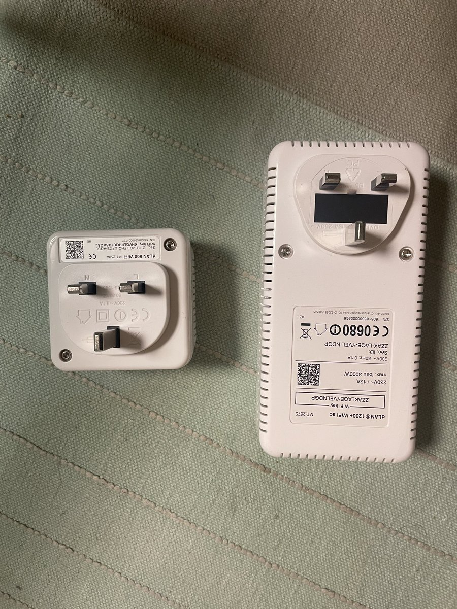 Eddystone506's tweet image. Does anyone know how to resync Devolo wireline extenders that keep de-syncing please? Infuriating!  #devolo