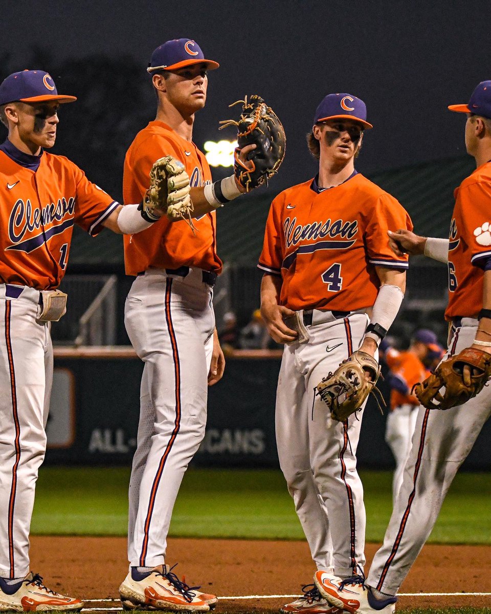 Caden Grice (@cadengrice3) on Twitter photo Working with <a href="/tigerimpactnil/">TigerImpact</a> and <a href="/ValiantPlayer/">Valiant Player</a> has not only grown my relationship on the field, but off it as well. Working with <a href="/tigerimpactnil/">TigerImpact</a> and <a href="/ValiantPlayer/">Valiant Player</a> has not only grown my relationship on the field, but off it as well.